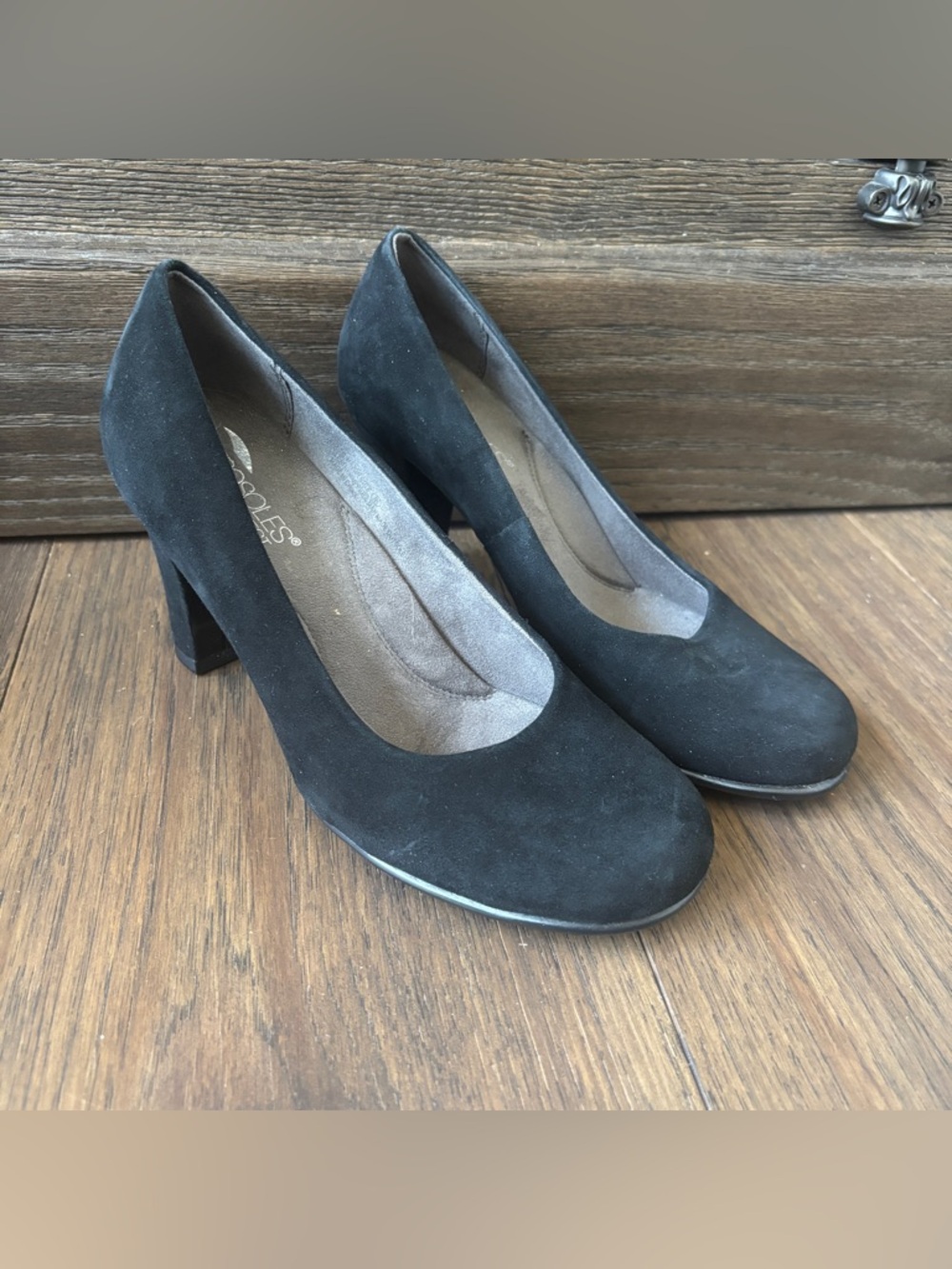 Aerosoles Heelrest Tapestry Black Suede Classic Heels Pumps Women's US 7